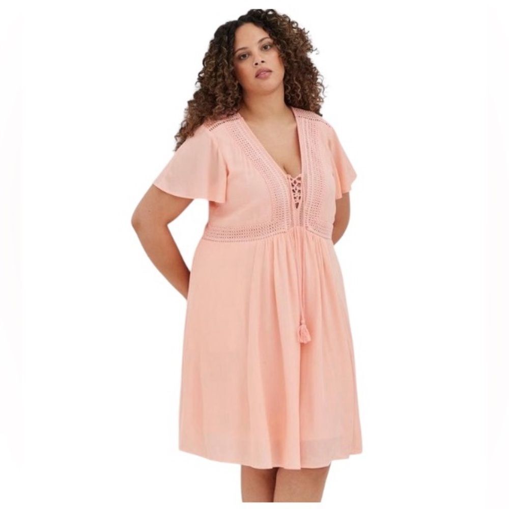NWT Torrid Peach Lace-Up Gauze Flutter Sleeve Dress 4X (26) Boho Feminine Flowy